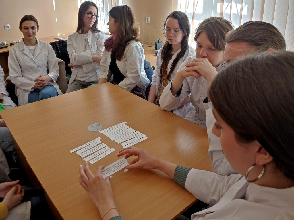 Виховна година зі студентами присвячену питанням тривожності та депресії під час війни