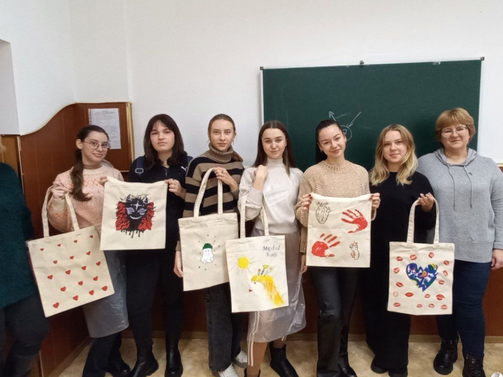 Незламні: єдність та стійкість