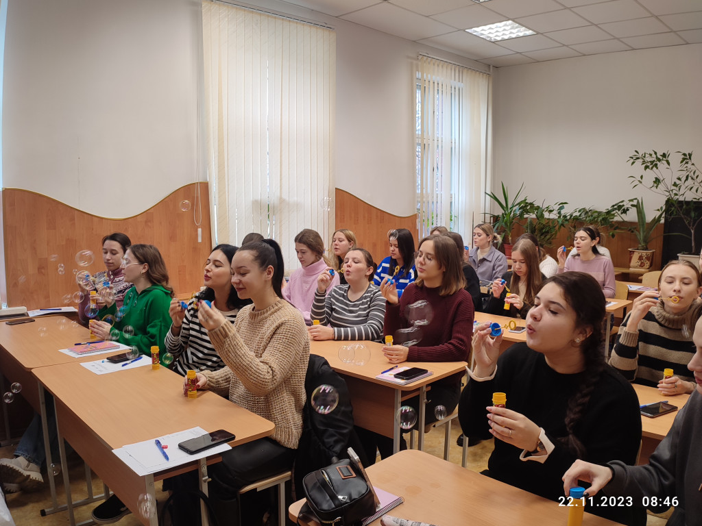 Незламні: єдність та стійкість