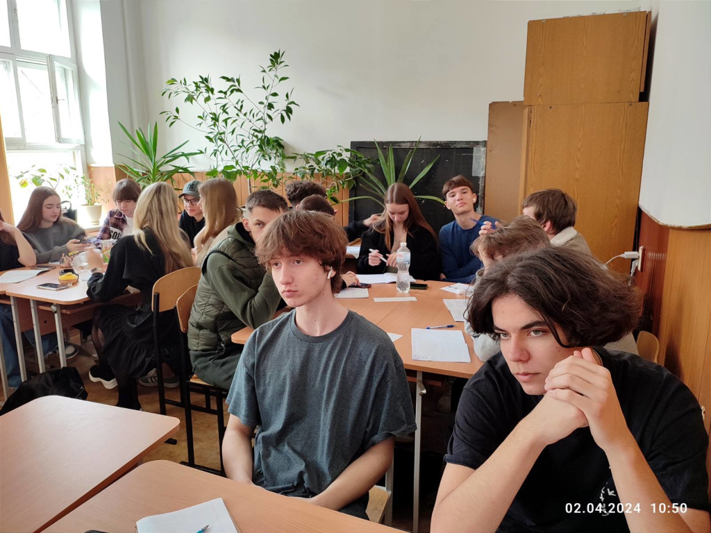 На базі кафедри фізики ПДМУ був організований освітній процес для учнів Наукового ліцею №3