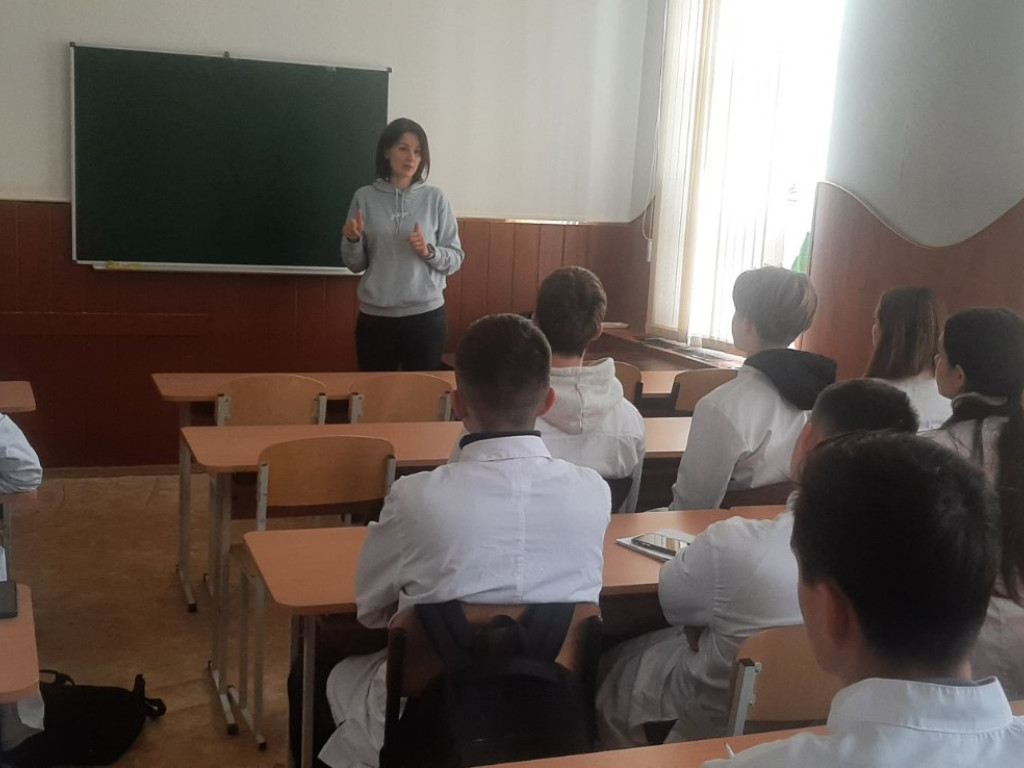 Інформаційна сесія на тему: «Протидія торгівлі людьми, експлуатації або ґендерно зумовленого насильства»