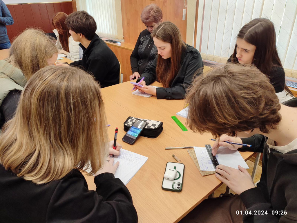 На базі кафедри фізики ПДМУ був організований освітній процес для учнів Наукового ліцею №3