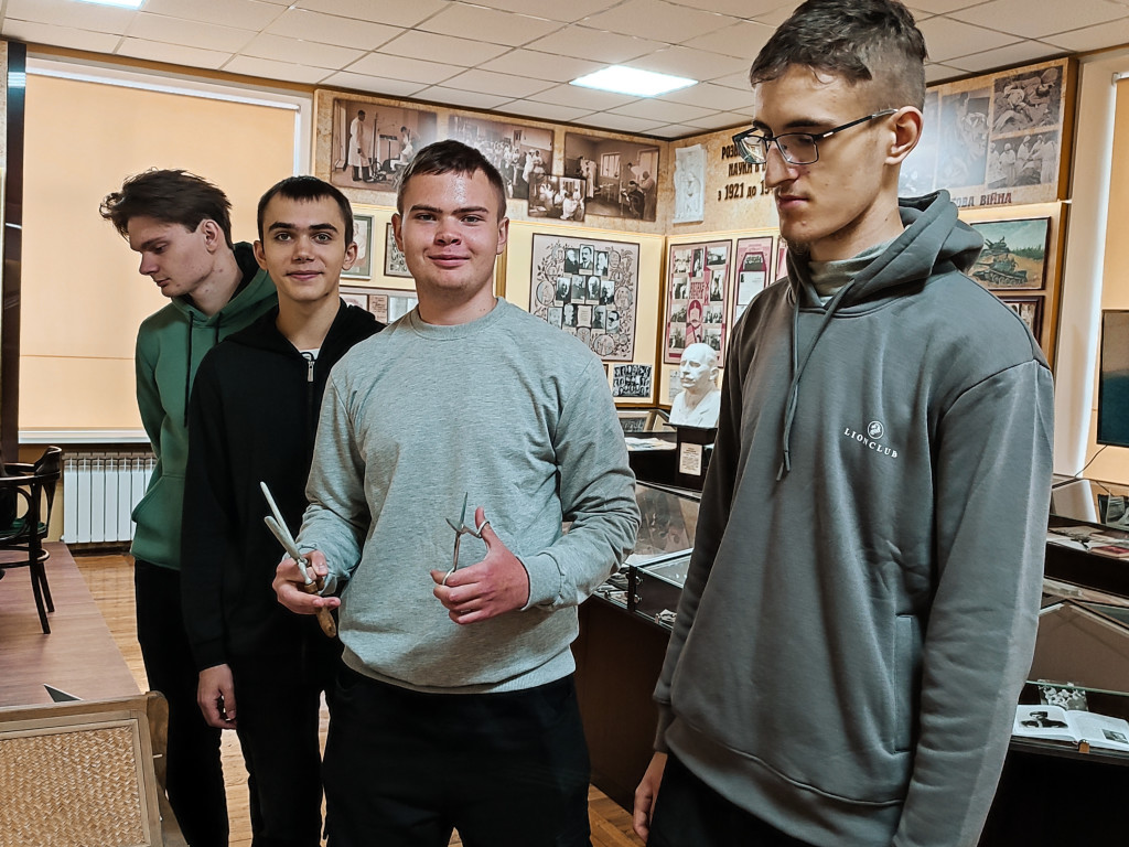 Екскурсія до народного музею ПДМУ
