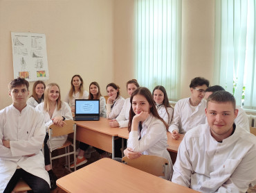 Виховна година присвячену безпеці в інтернеті.